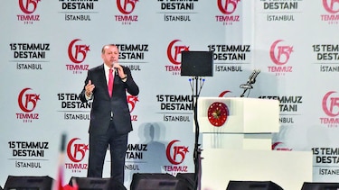 Erdogan pide a EU extradición de clérigo