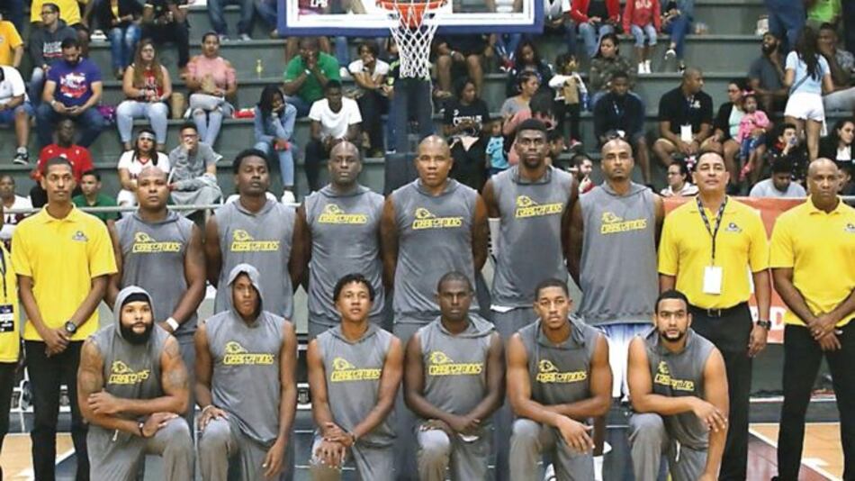 Los campeones Correcaminos vuelven a ganar