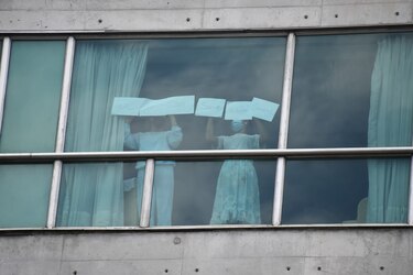 Ministro Ábrego afirma que 171 migrantes aceptaron el retorno voluntario, mientras que otro grupo sostiene que no estará a salvo en sus países