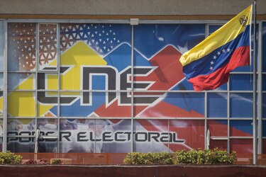 Partido del antichavista Rosales sigue sin poder registrar apoyo a candidato de coalición