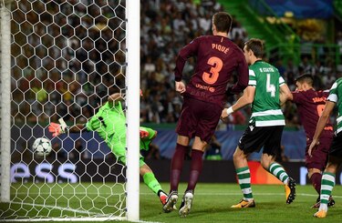 Barcelona se afianza en el primer lugar