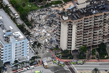 Al menos 3 muertos y 99 personas desaparecidas tras el derrumbe del edificio en Miami