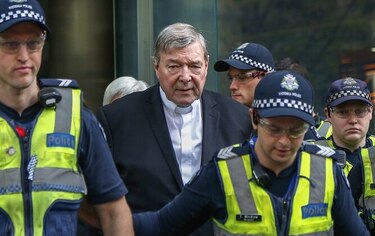 Australia: seis años de cárcel para cardenal Pell por abuso sexual