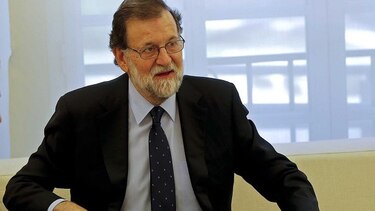 Madrid mantiene presión, pero pide disculpas por heridos de Cataluña
