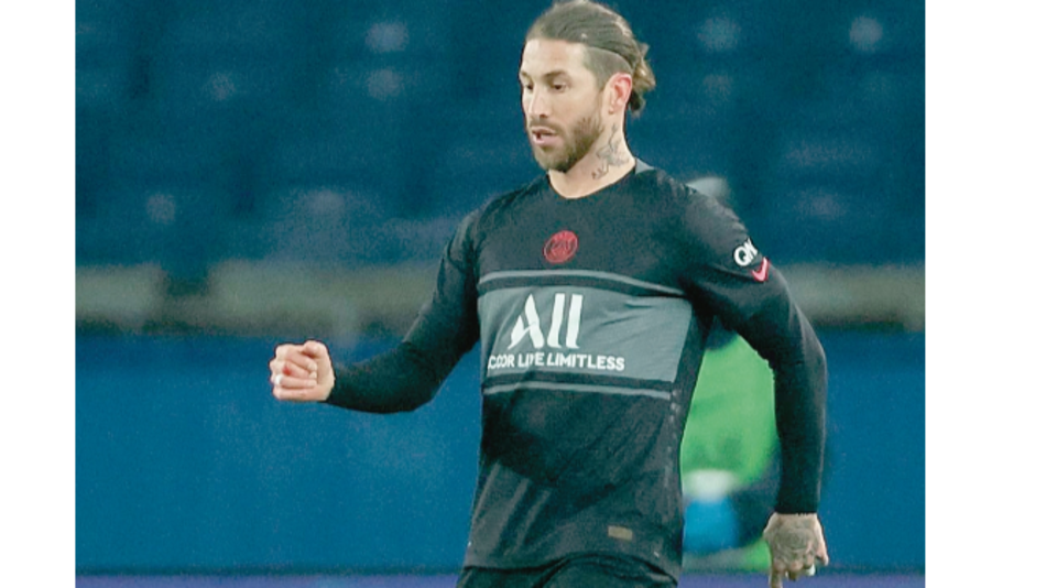 Sergio Ramos, del París SG, lesionado de nuevo en el gemelo