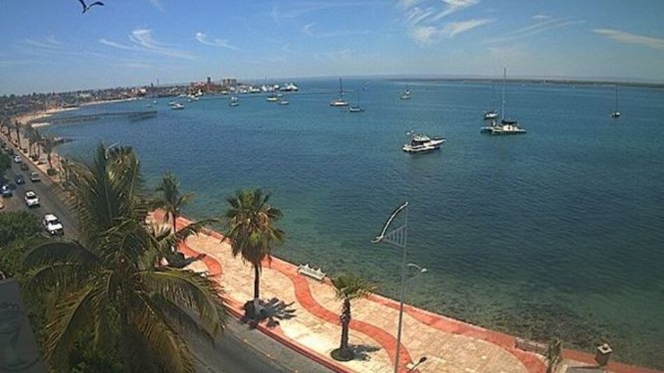 El huracán Eugene alcanza categoría 3 frente a México