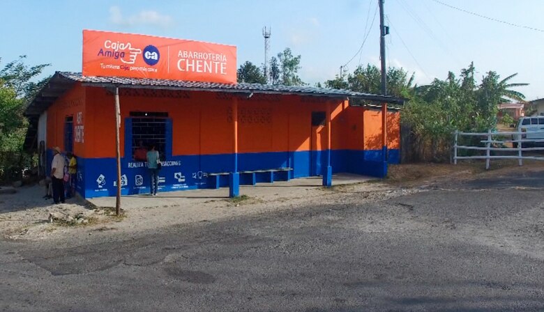 Caja de Ahorros es premiada por llevar la banca más cerca de los panameños