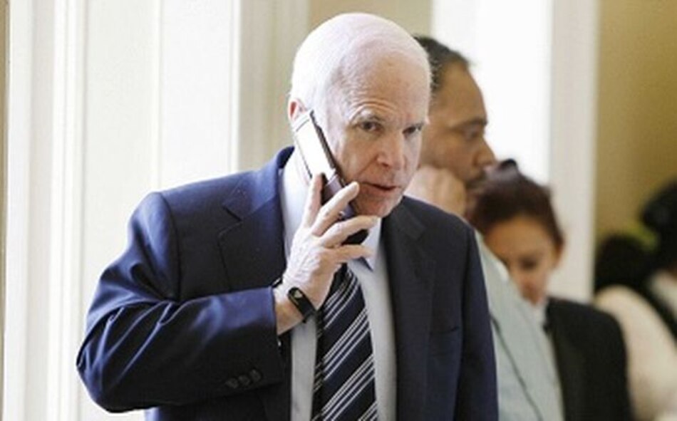 McCain regresará al Senado para votación sobre reforma de salud