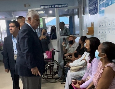‘La situación es inaceptable’: Mulino critica el estado del Complejo Hospitalario de la CSS