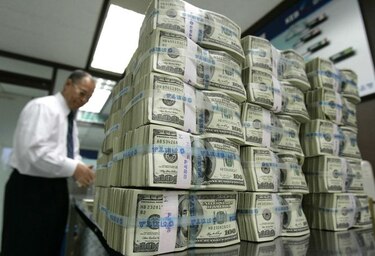 OCDE recomienda a países entregar bonos para compras en lugar de subsidios en efectivo