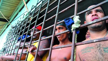 Se mantiene el hacinamiento en las cárceles