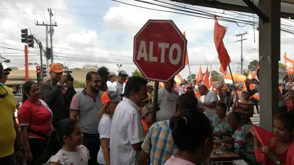 Ricardo Lombana recorre por segundo día consecutivo sectores de Arraiján