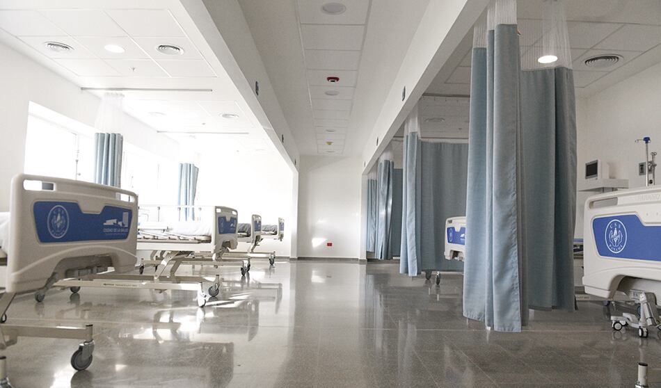 Tercera ola: más casos, pero menos muertes y hospitalizados, por ahora