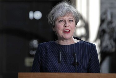 Theresa May propone adelantar elecciones en Gran Bretaña
