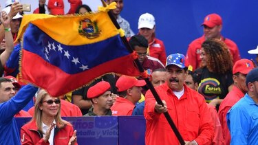 Maduro avala un adelanto de elecciones parlamentarias para este año