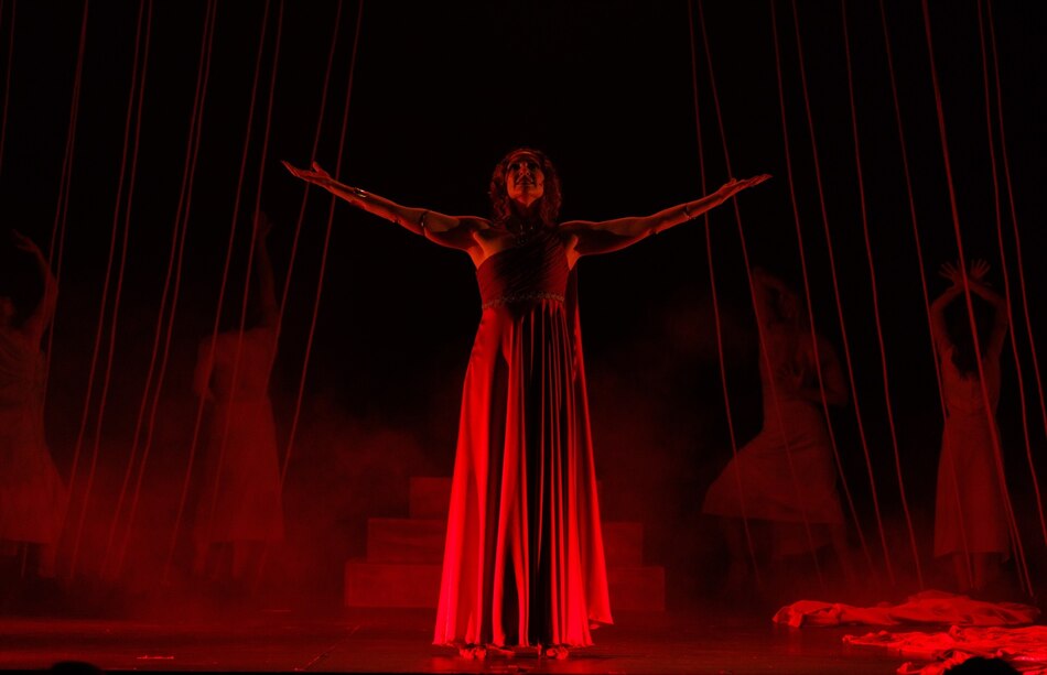 Artistas, creadores e intérpretes reclaman que las empresas de inteligencia artificial paguen por las obras que explotan