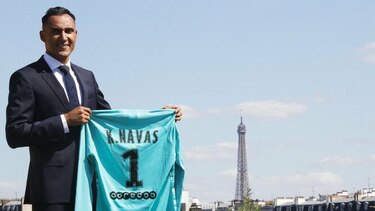 El PSG y el Real Madrid oficializan el traspaso de Navas y la cesión de Areola