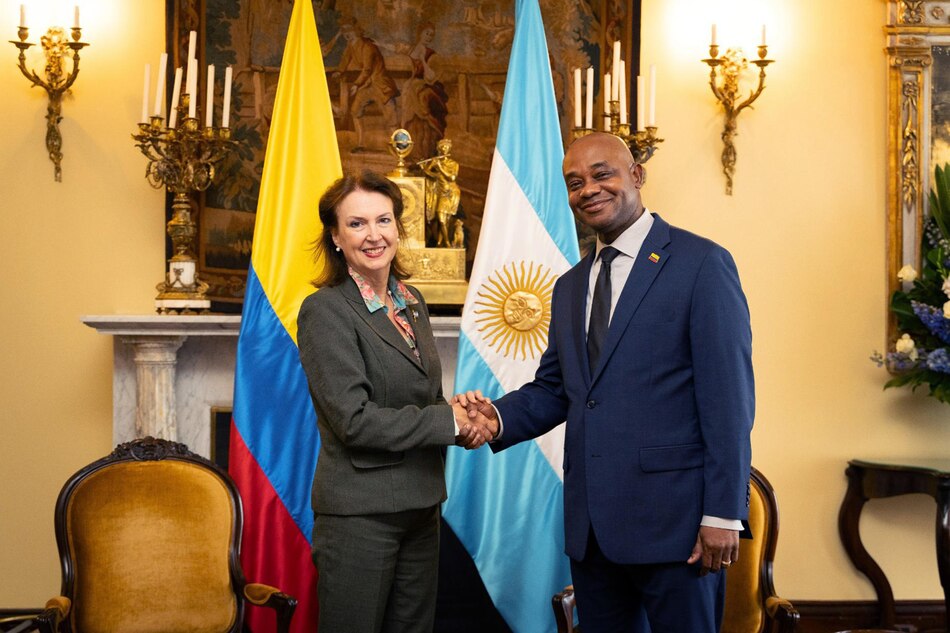 Cancilleres de Colombia y Argentina zanjan crisis y abren ‘nuevo momento’ en la relación