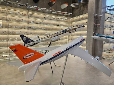 La colección de aviones a escala más grande de la región está en Panamá