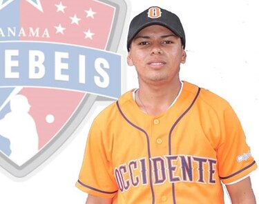 John Beitía, de Chiriquí Occidente, se lleva el premio al Lanzador del Año