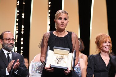 Cannes corona a la francesa Julia Ducournau, la segunda directora en alzarse con la Palma de Oro