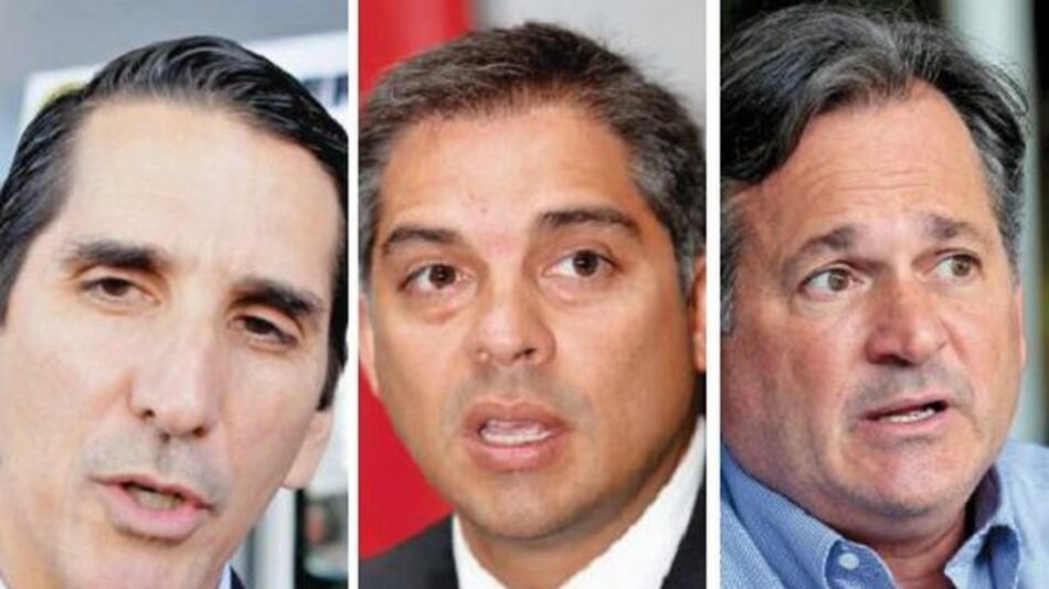 Políticos pierden miles de seguidores en Twitter