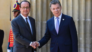 Hollande se reúne en Colombia con negociadores de acuerdo de paz con FARC