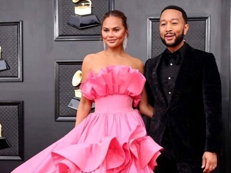 Chrissy Teigen anuncia su nuevo embarazo, dos años después de perder a su tercer hijo