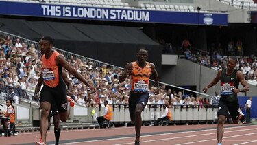 Alonso Edward logra el segundo lugar en los 200 metros en Londres