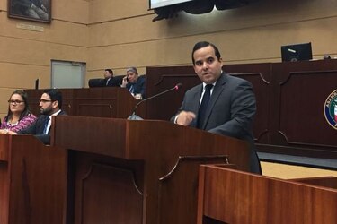 Titular del MIDA acude a la Asamblea para explicar situación del mercado de abastos