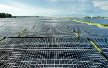 Empresa canadiense SkyPower anuncia inversión de mil millones de dólares en Panamá en granjas solares