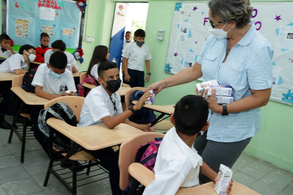 $22.7 millones para galleta nutricional, leche fortificada y crema durante este año escolar