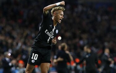 Neymar se suelta con triplete; PSG golea 6-1 a Estrella Roja