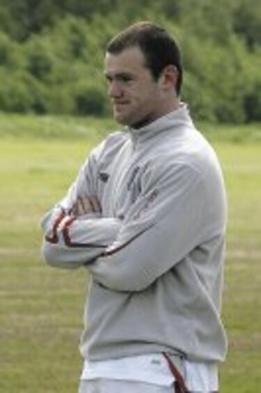 Ruta al mundial Wayne Rooney ya toca balón