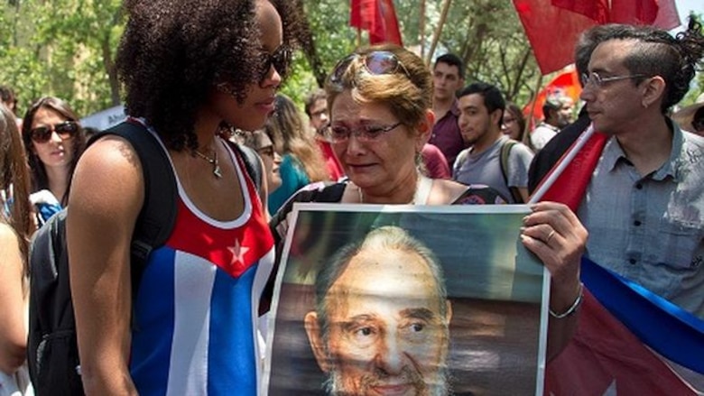 Festejos y pesar tras la muerte de Fidel Castro a los 90 años de edad