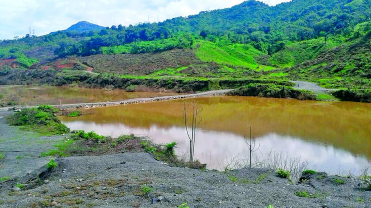 El proceso inició con el cierre de la compuerta de la presa con una elevación de 74 metros sobre el nivel del mar, hasta alcanzar su nivel máximo de 103 metros sobre el nivel del mar.