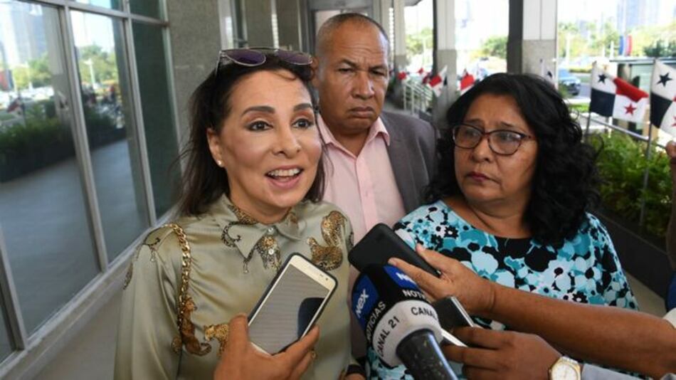 Piden investigar dualidad de salarios en el Mida y Oirsa