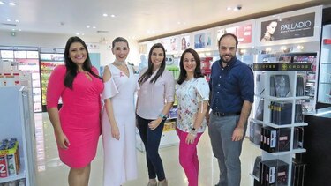 En los zapatos de María Antonieta con participación de Agencias Motta