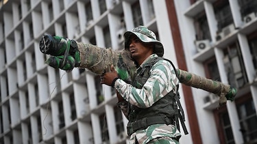 Cuál es la capacidad militar de Venezuela y cómo puede responder a un eventual ataque de Estados Unidos