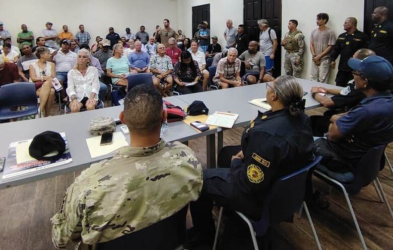 Refuerzan seguridad marítima en Bocas del Toro con instalación de señales luminosas