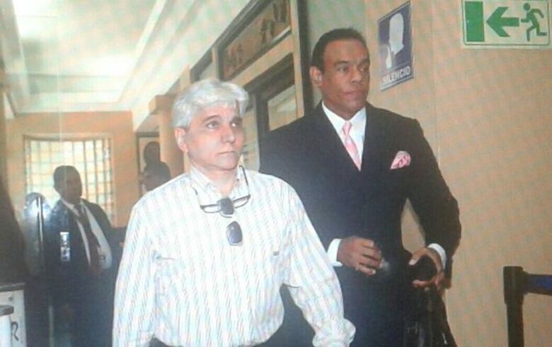 Termina audiencia del caso de la comida deshidratada