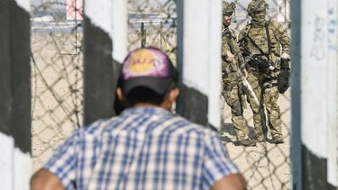 Caravana de migrantes llega a frontera entre México y EU