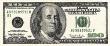 Contadores enseñan a reconocer billetes falsos