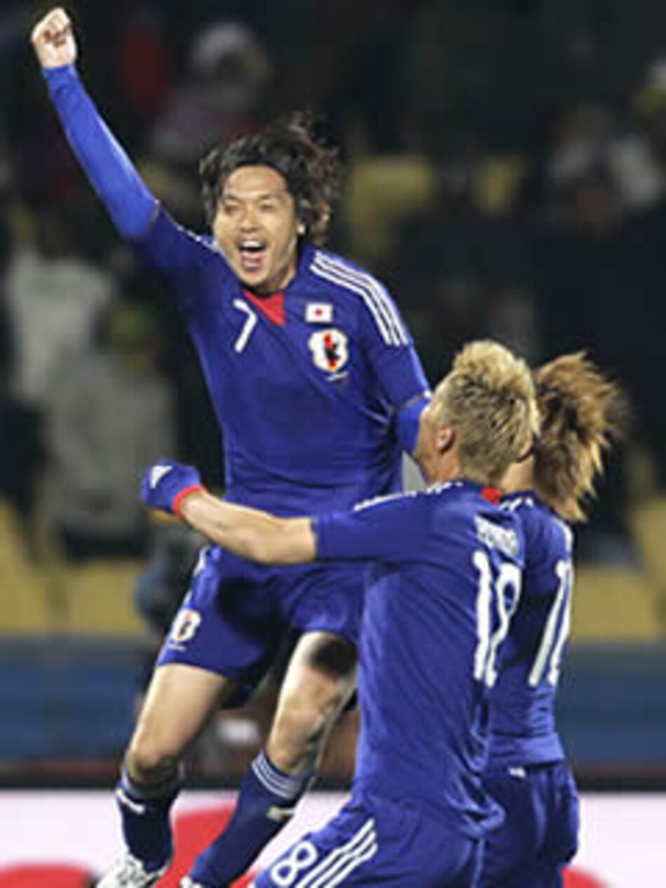 Japón derrota 3-1 a Dinamarca y avanza a los octavos de final