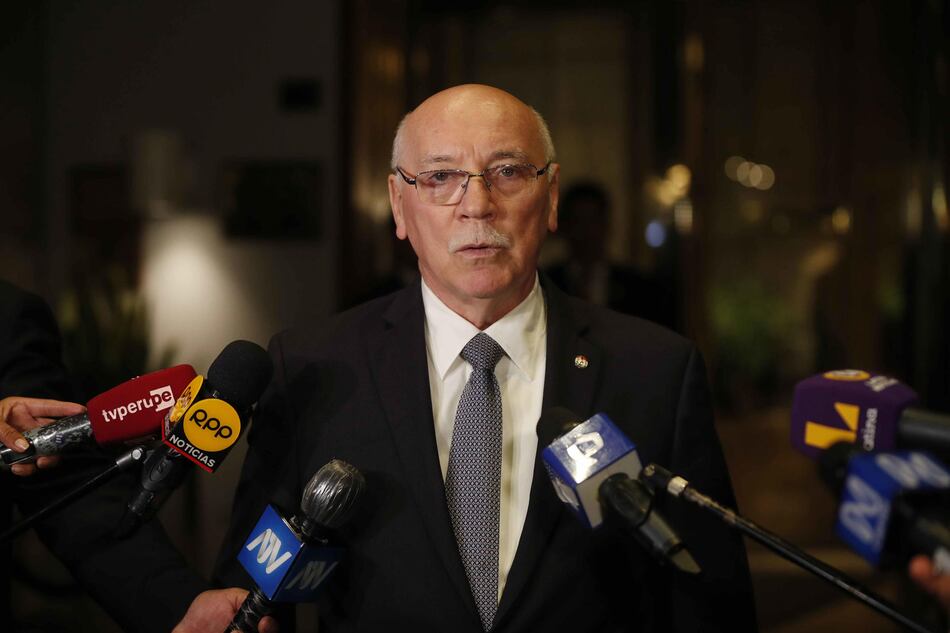 Misión de alto nivel de la OEA pide un diálogo y una tregua política en Perú