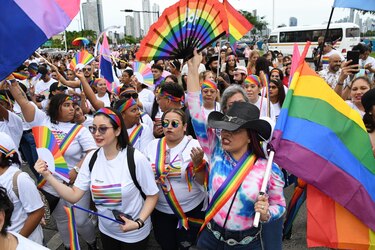 La marcha del Orgullo en Panamá llama a respetar la diversidad de las familias