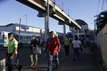 Gobierno tiene fechas para nuevas aperturas de actividades económicas; se analiza permitir más movilidad