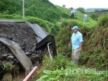 Vías a Volcán y Boquete, en reparación tras derrumbes