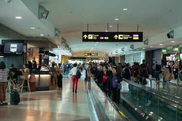 Tráfico mundial de pasajeros a 75.3% de las cifras prepandemia