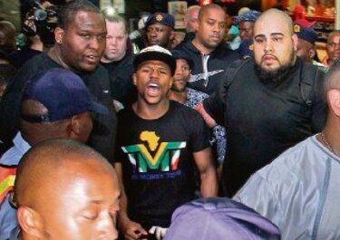 Mayweather se retira en 2015